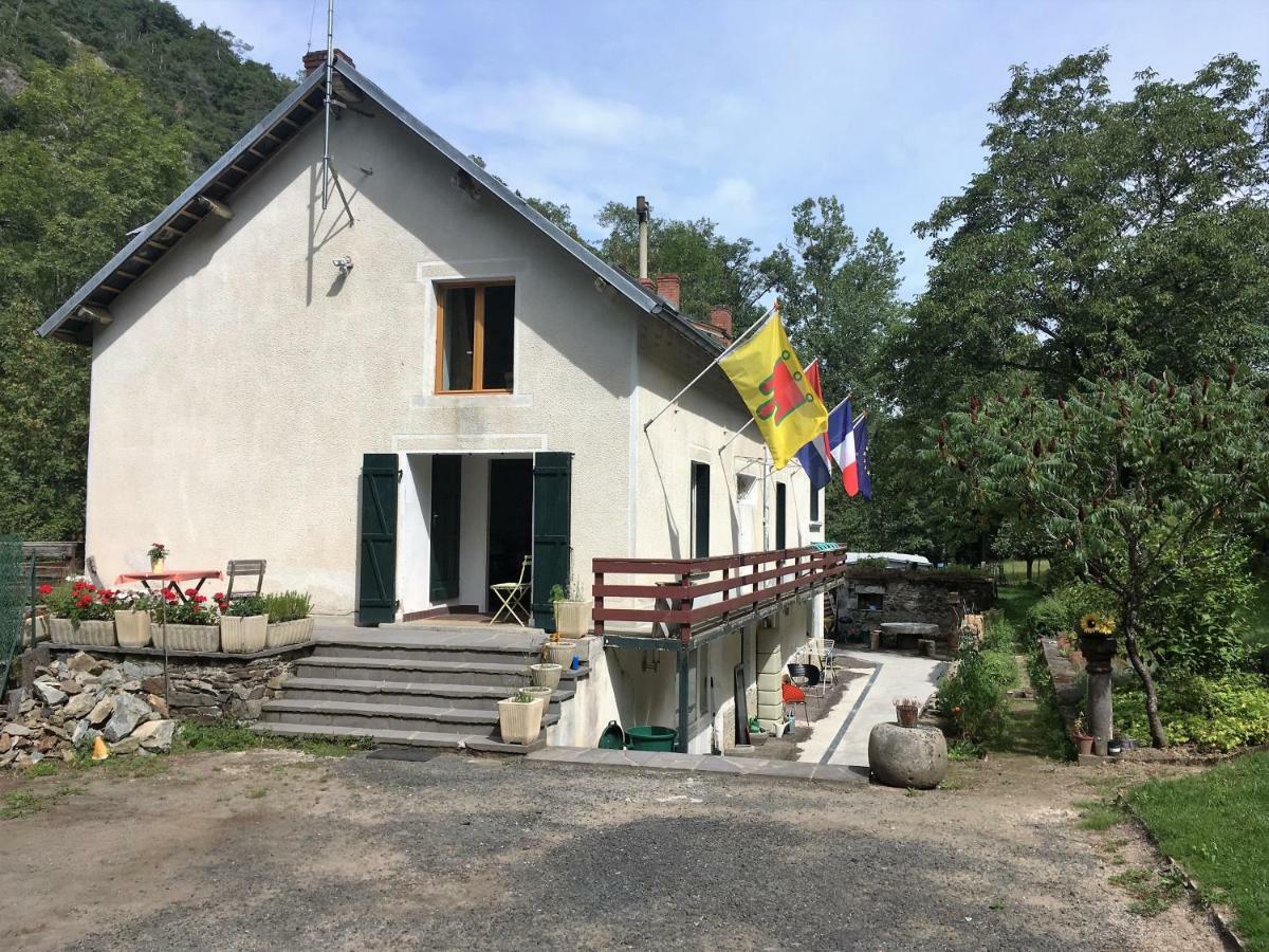 Moulin De La Fayolle Bed and Breakfast Blot-l'Eglise Exteriör bild